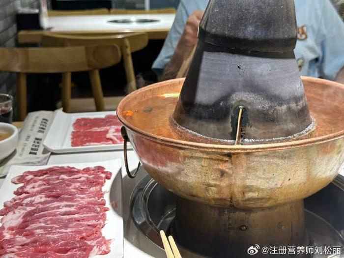 如何制作健康的节日火锅