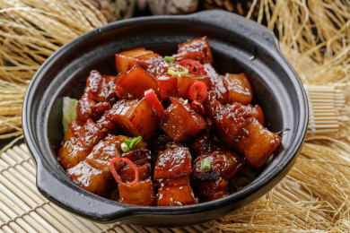 如何制作红烧肉寿司