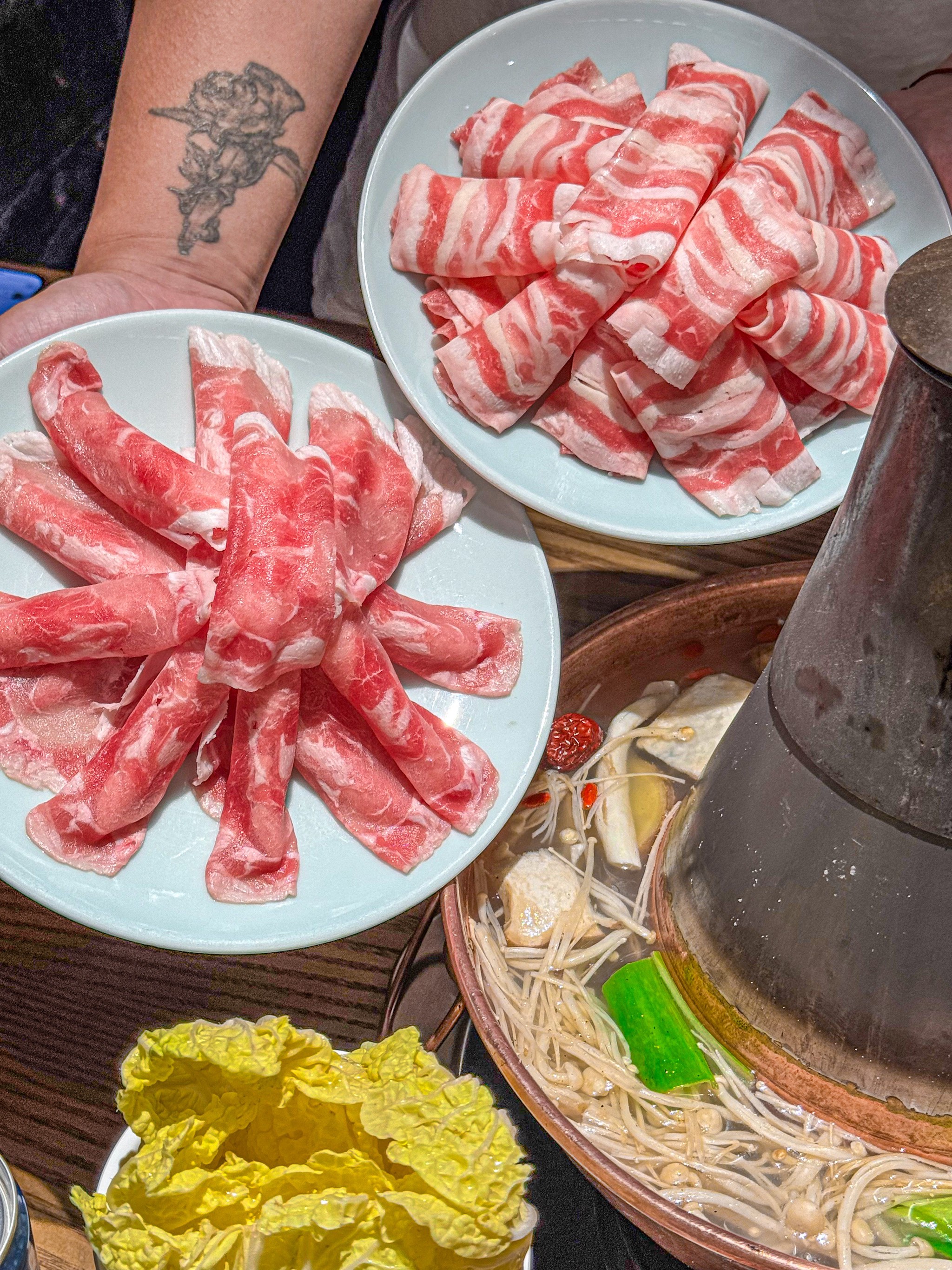 火锅中搭配的酱料与配菜的关系