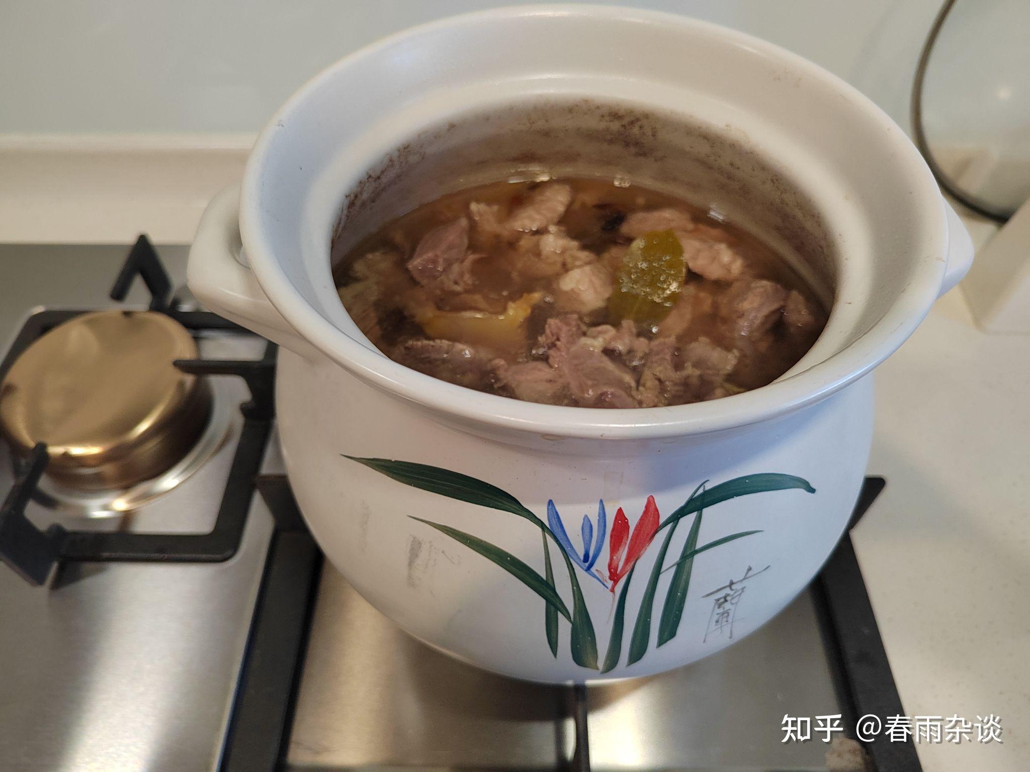 如何制作家庭风味的炖牛肉