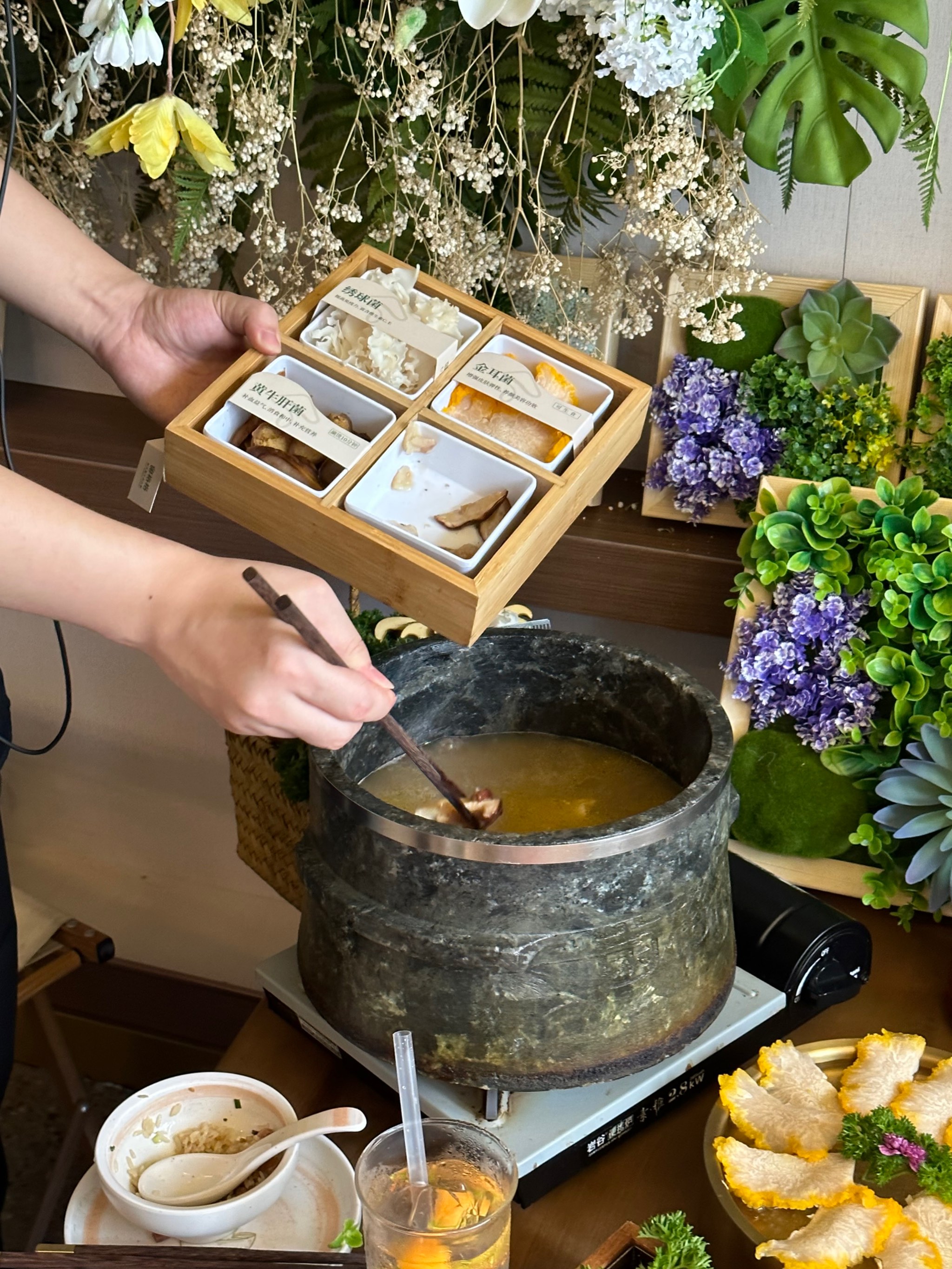 如何制作不油腻的夏季火锅